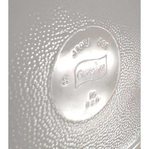 Glasbake Vegetable Medley J-2026 Lasagna Pan Baker 3-qt Milk Glass Vintage 1970s - Picture 7 of 8